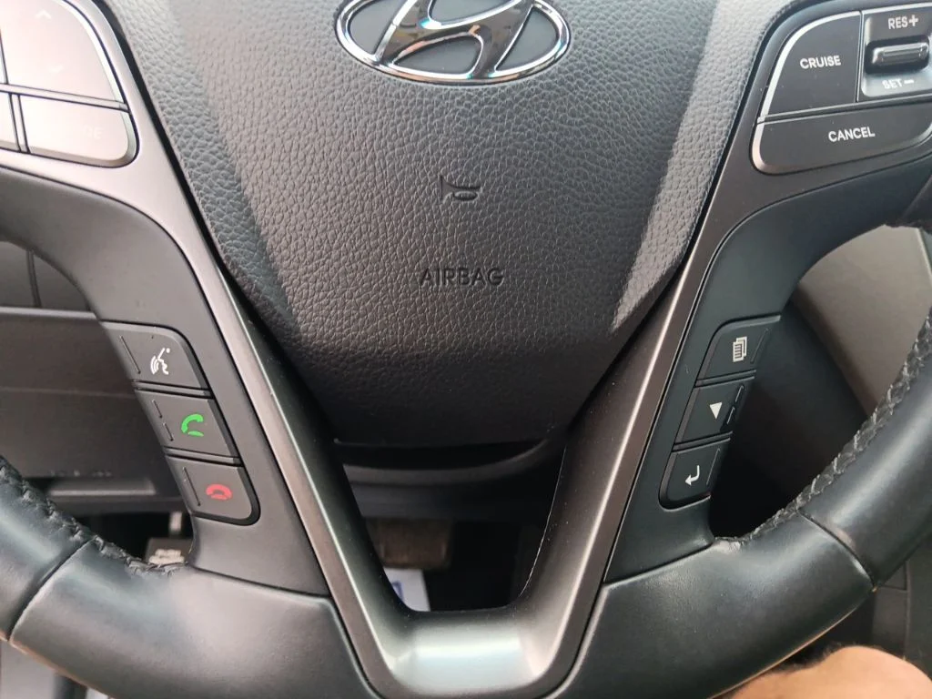 Used 2018 Pearl White Hyundai 2.4 Base image 18