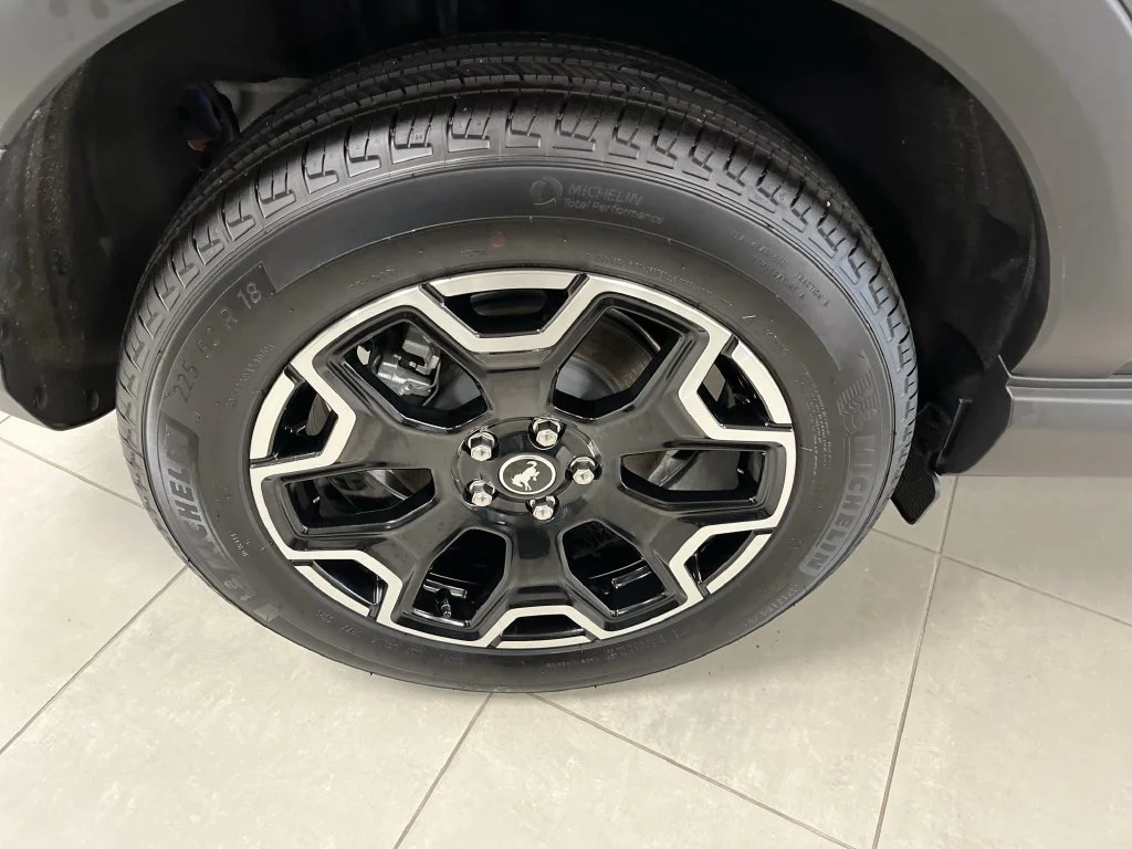 New 2025 Carbonized Gray Metallic Ford Outer Banks® image 9