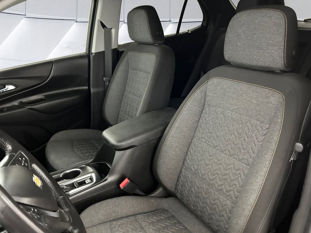Used 2022 White Chevrolet LT image 8