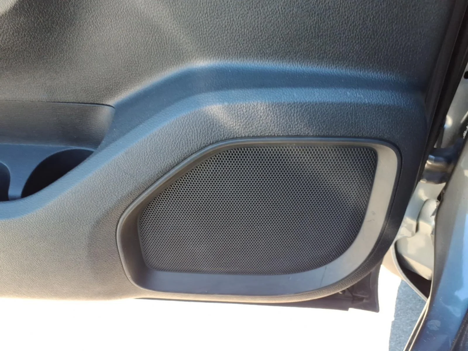 Used 2020 Gun Metallic Nissan SV image 6