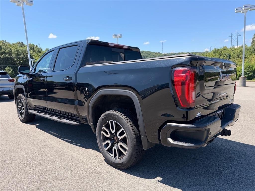Used 2022 Onyx Black GMC AT4 image 2