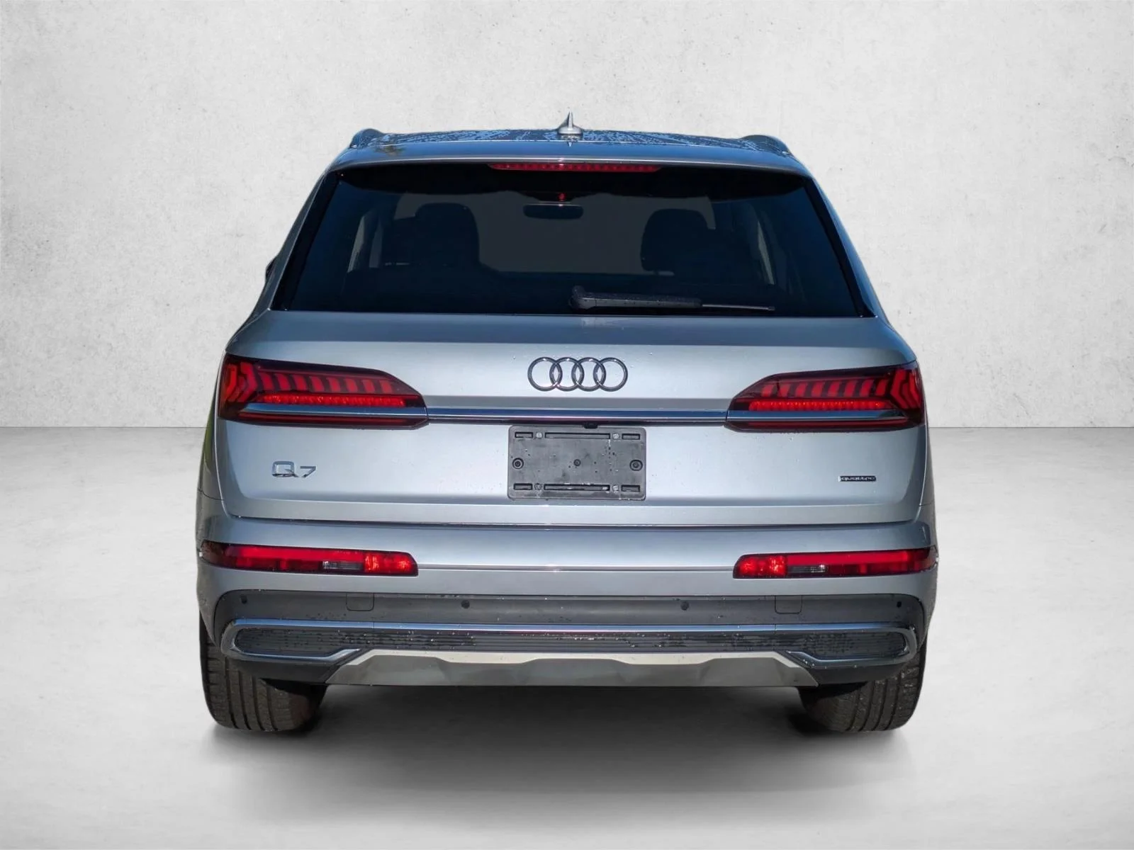Used 2022 Florett Silver Metallic Audi Premium image 5