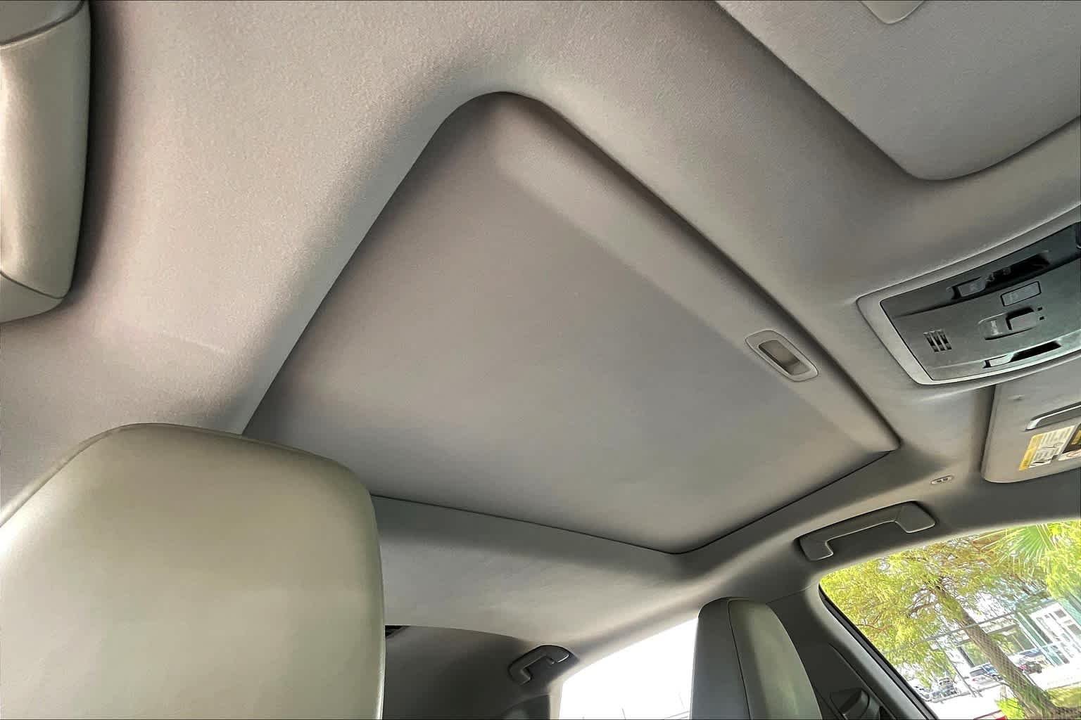 Used 2017 Atomic Silver Lexus  image 14