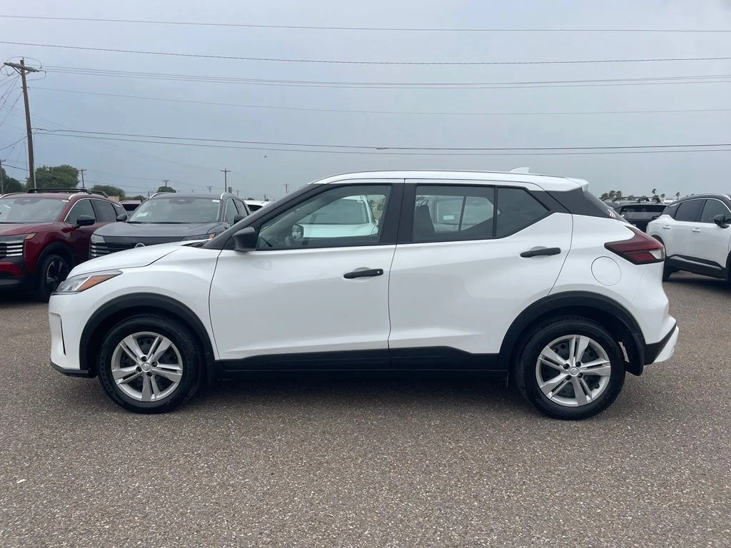 Certified Used 2025 White Nissan S image 4