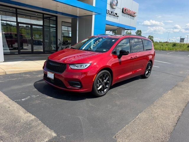 2025 Chrysler Pacifica Limited - Photo 2