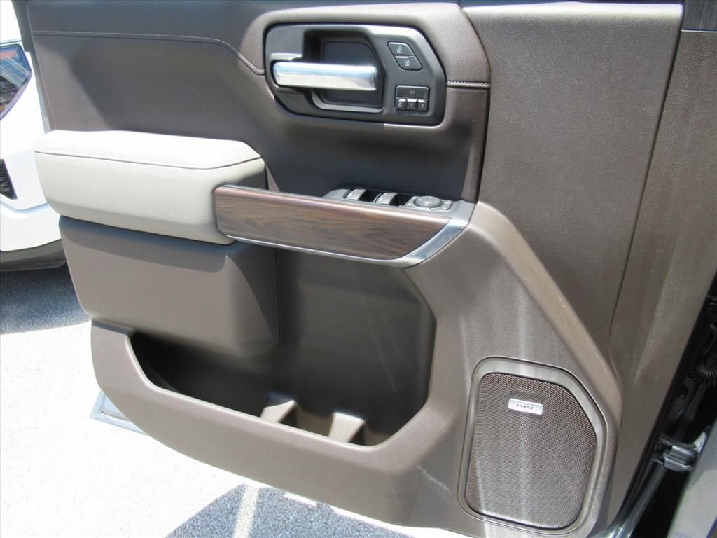 Used 2019 Gray GMC SLT image 18
