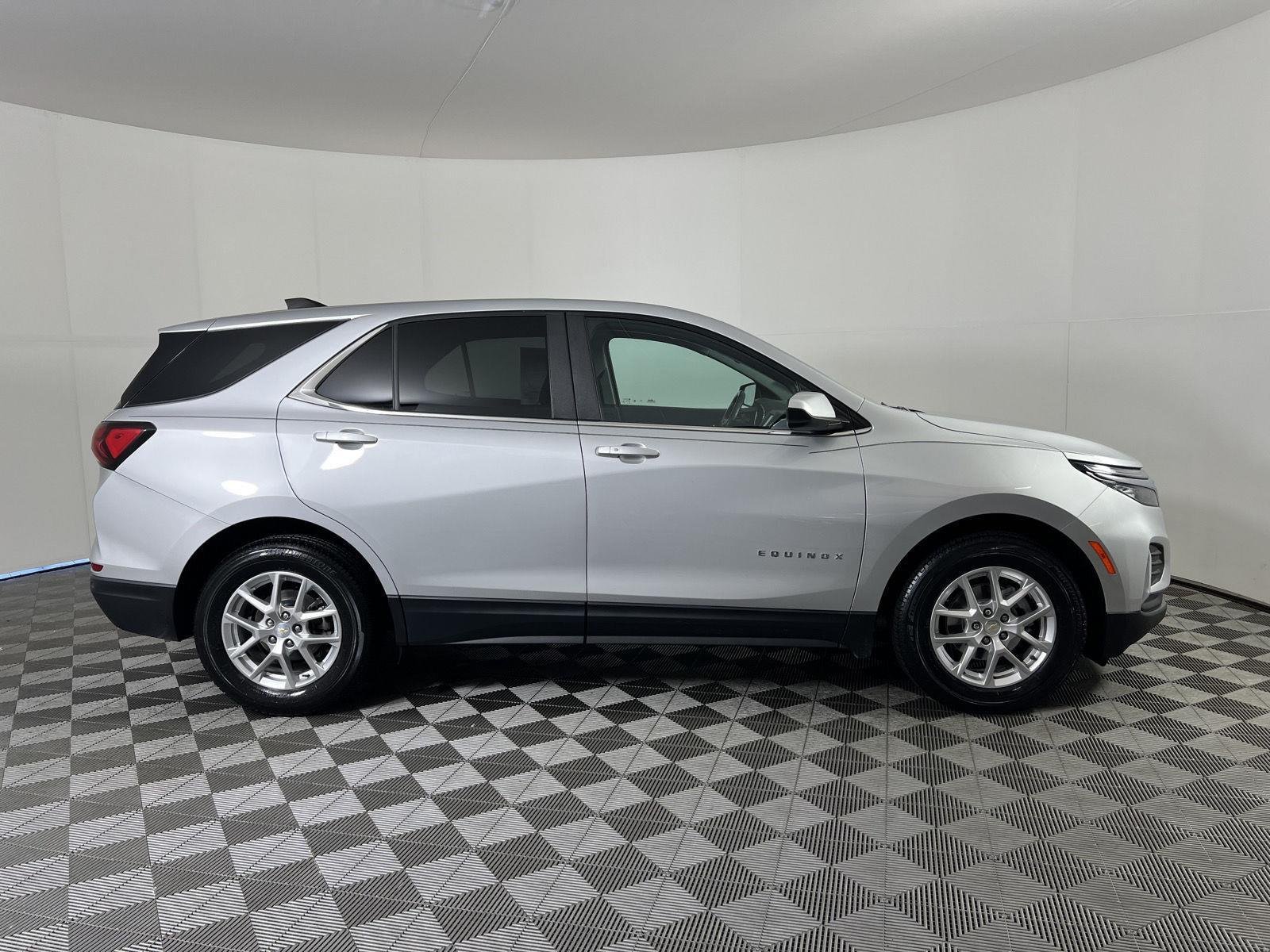 Used 2022 Silver Ice Metallic Chevrolet LT image 24
