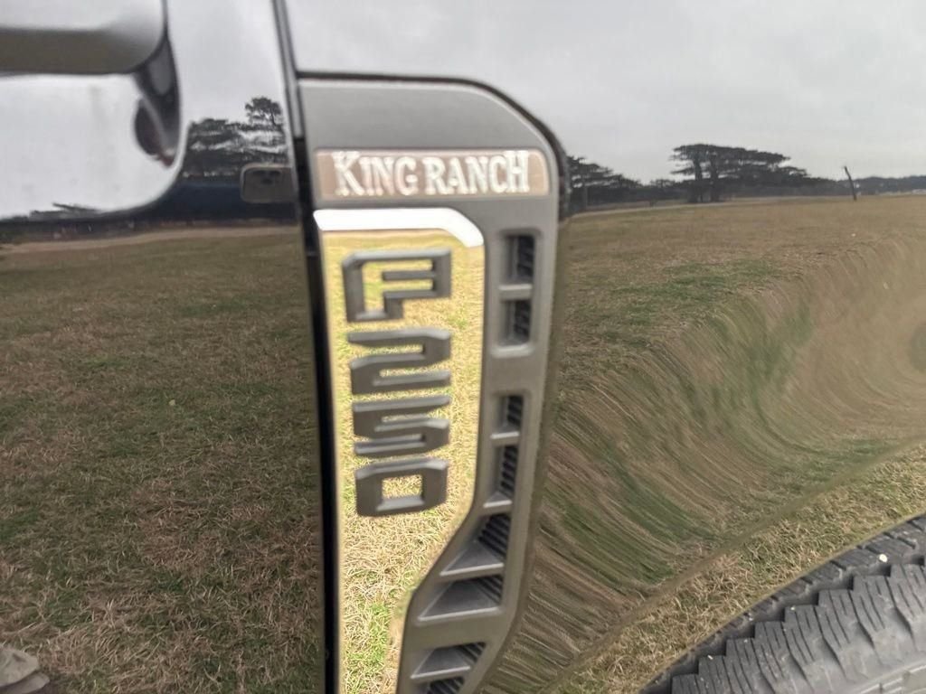 New 2026 Agate Black Metallic Ford F-250® King Ranch® image 57