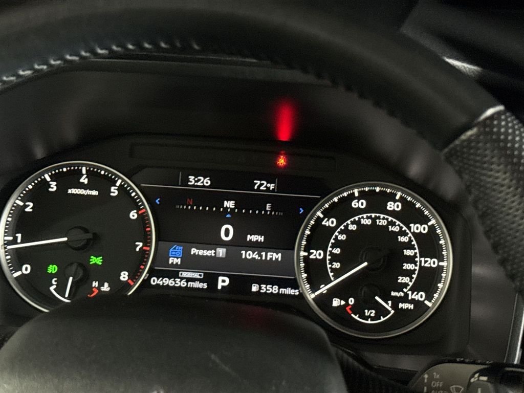 Used 2024 Cosmic Blue Metallic Mitsubishi SE image 23