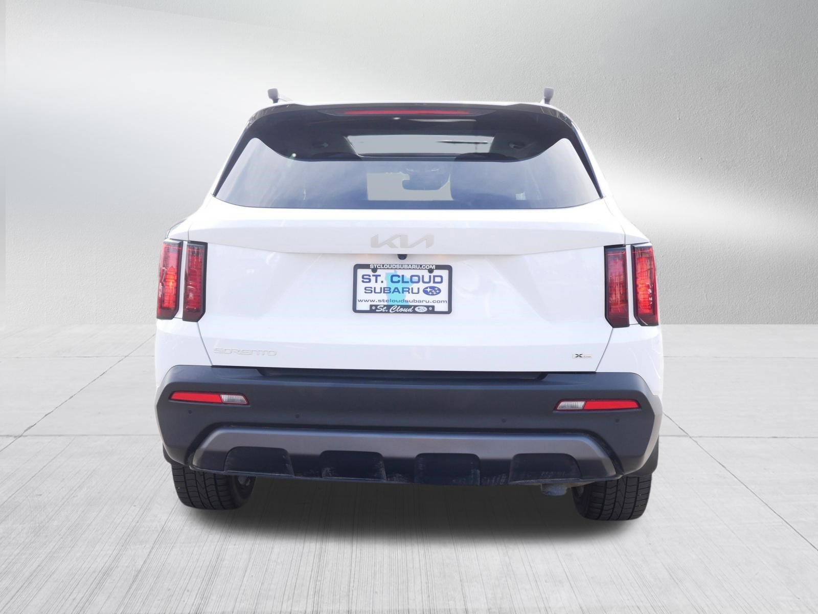 Used 2023 Glacial White Pearl Kia X-Line EX image 6