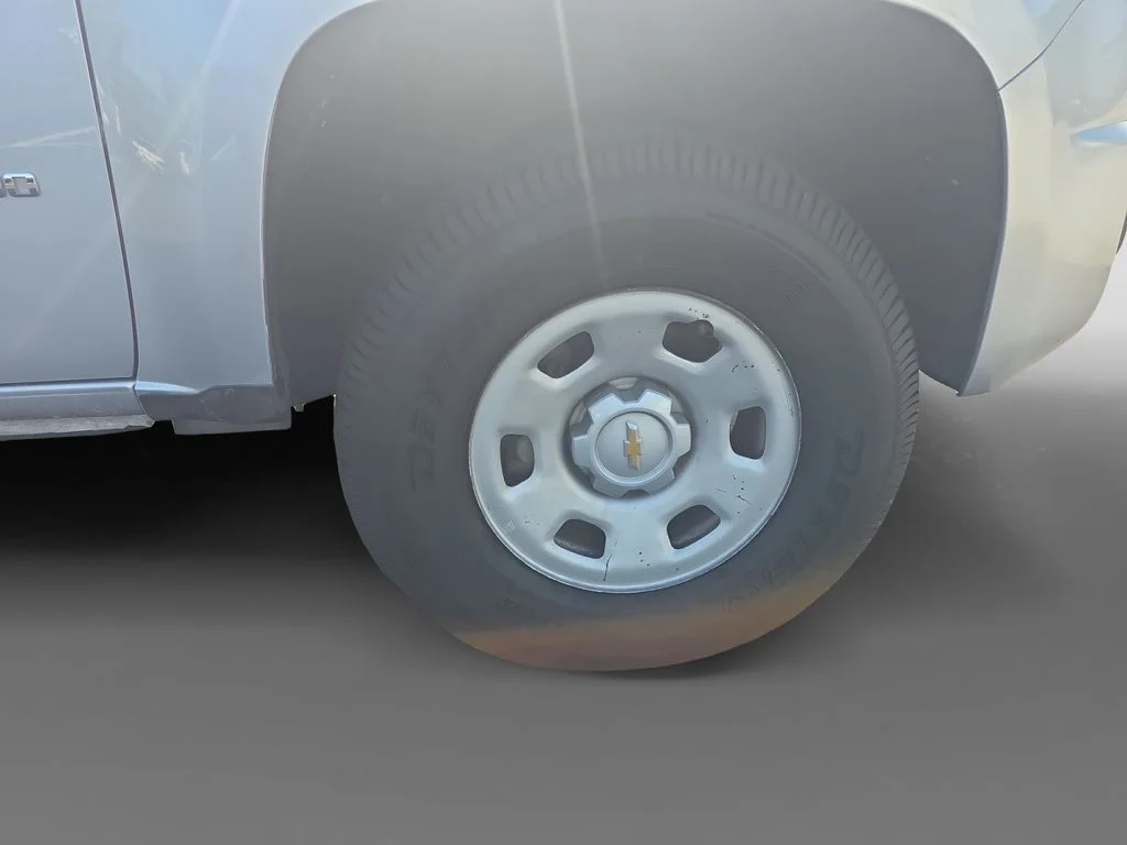 Used 2019 Silver Ice Metallic Chevrolet Work Truck image 10