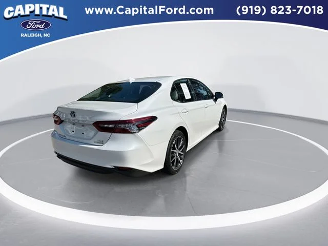 Used 2023 Beige Toyota XLE image 8