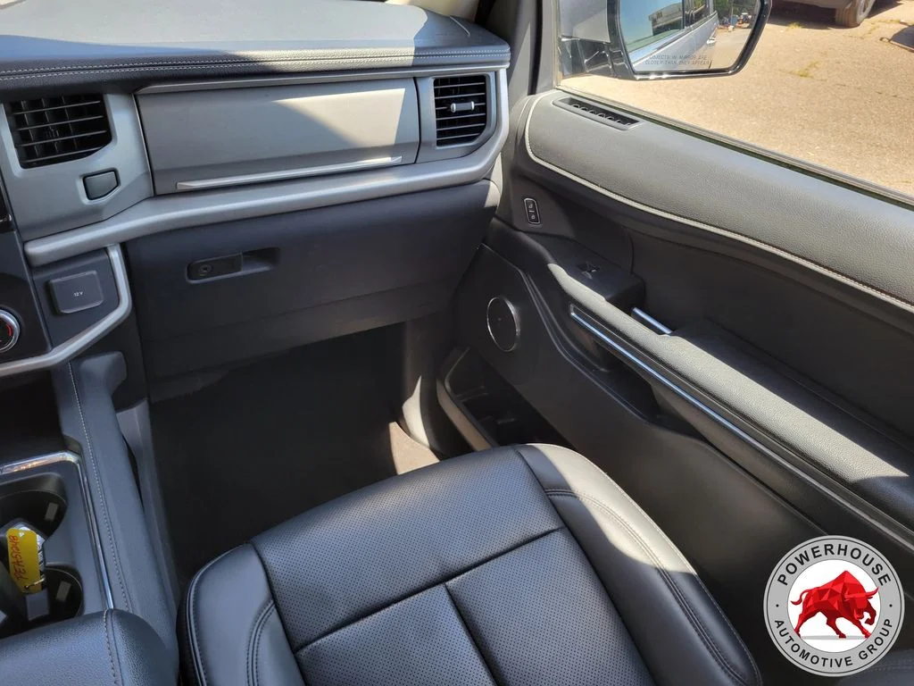 Used 2023 Silver Ford XLT image 22