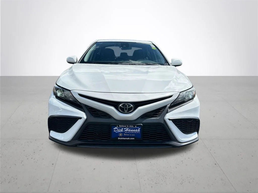 Used 2021 White Toyota SE image 3