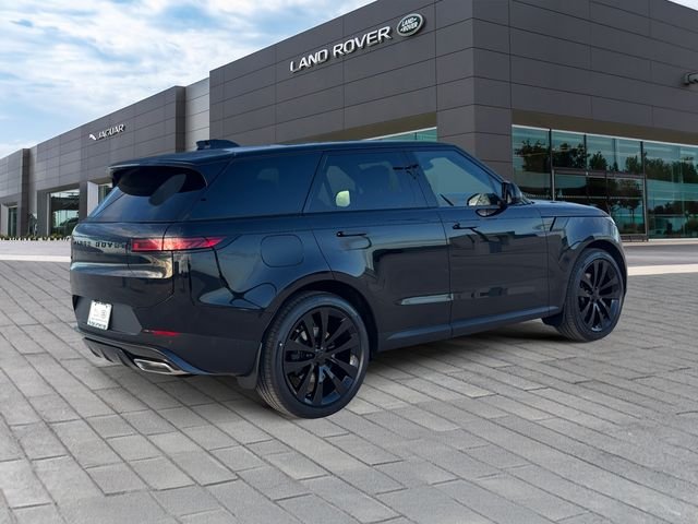New 2026 Santorini Black Land Rover SE image 5
