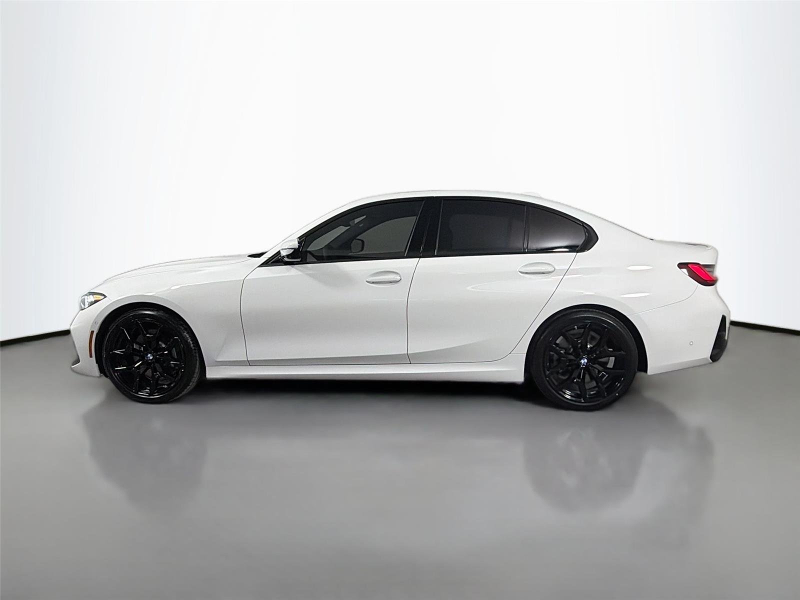 New 2026 Alpine White BMW 330i image 15
