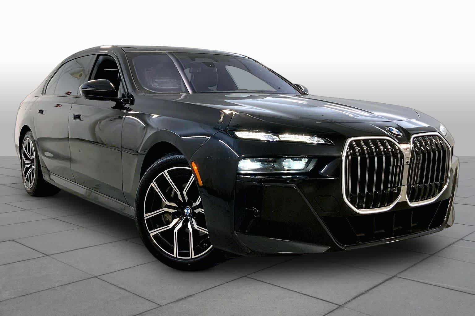Used 2023 BMW 7 Series 760i with VIN WBA33EJ04PCM67413 for sale in Kansas City