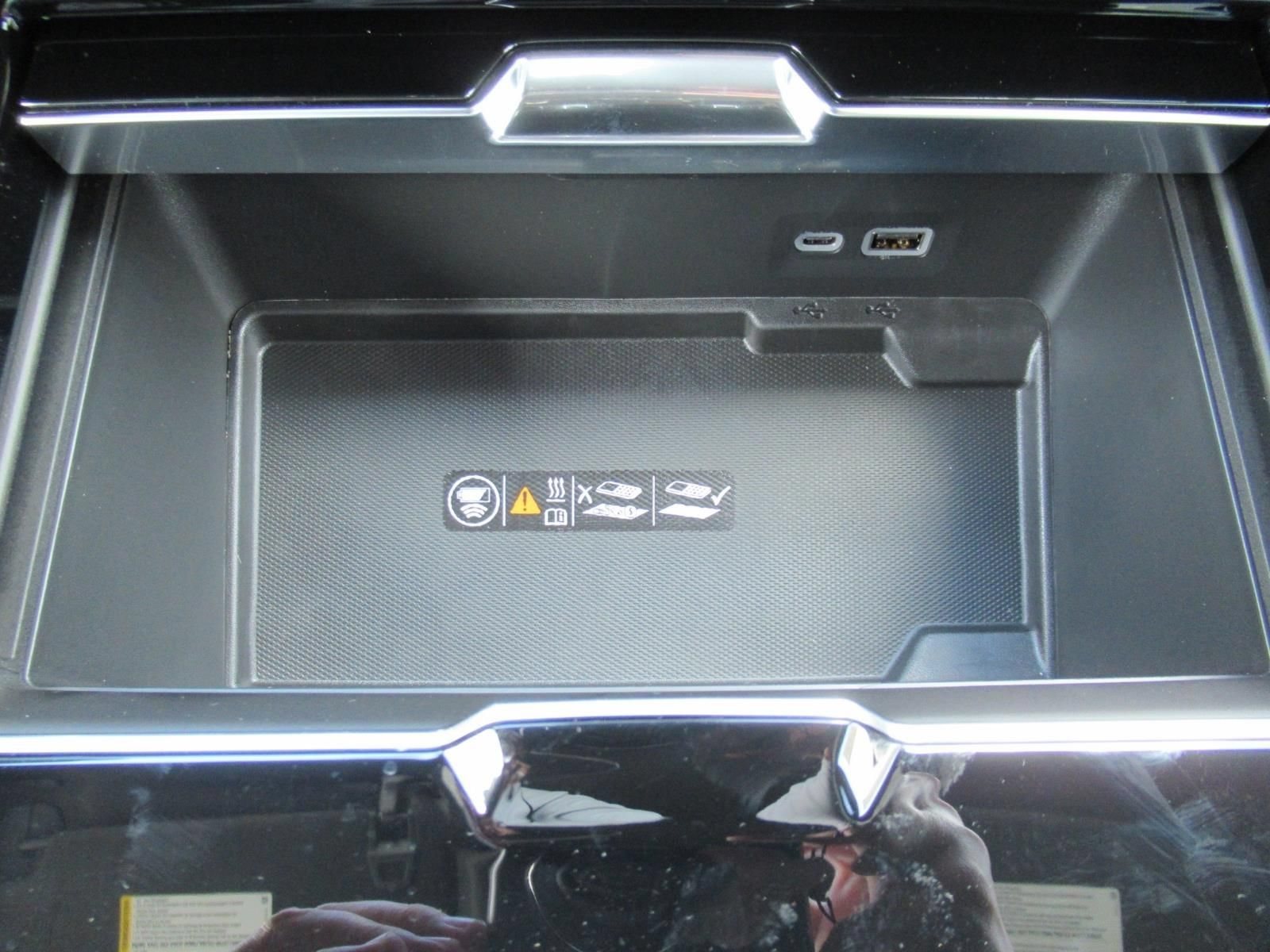 2026 GMC Yukon Denali - Photo 27