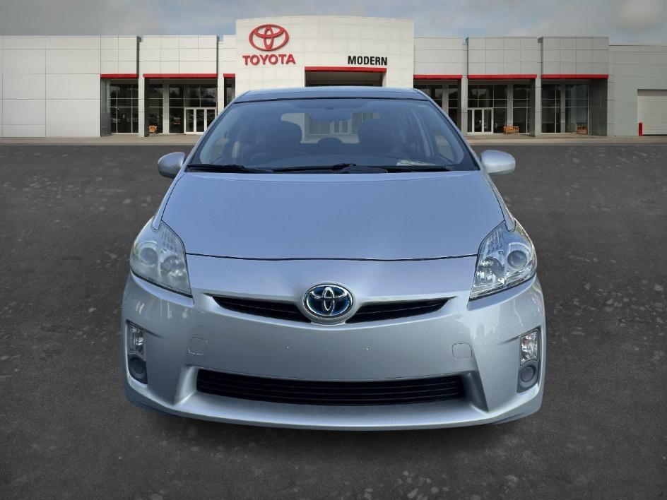 Used 2010 Silver Toyota I image 2