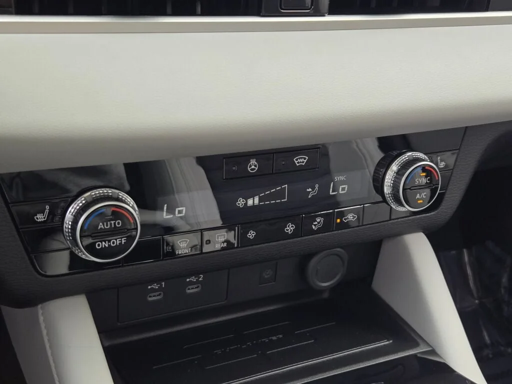 New 2026 Gray Mitsubishi SE 1.5T S-AWC image 24