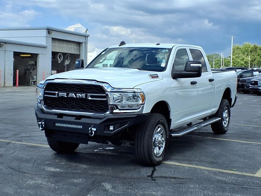 Used 2024 RAM Ram 2500 Pickup Tradesman with VIN 3C6UR5CJ7RG236198 for sale in Kansas City