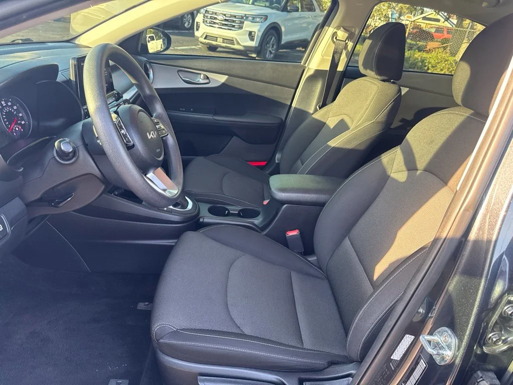 Used 2023 Kia Forte LXS with VIN 3KPF24AD4PE558271 for sale in Huron, OH