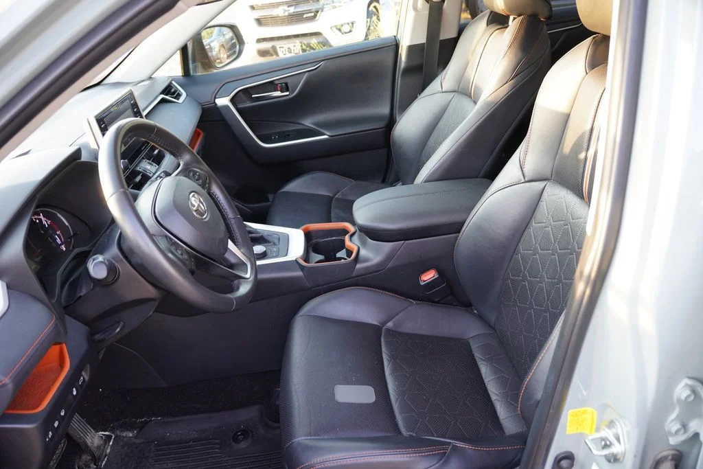 Used 2019 Lunar Rock Toyota Adventure image 4