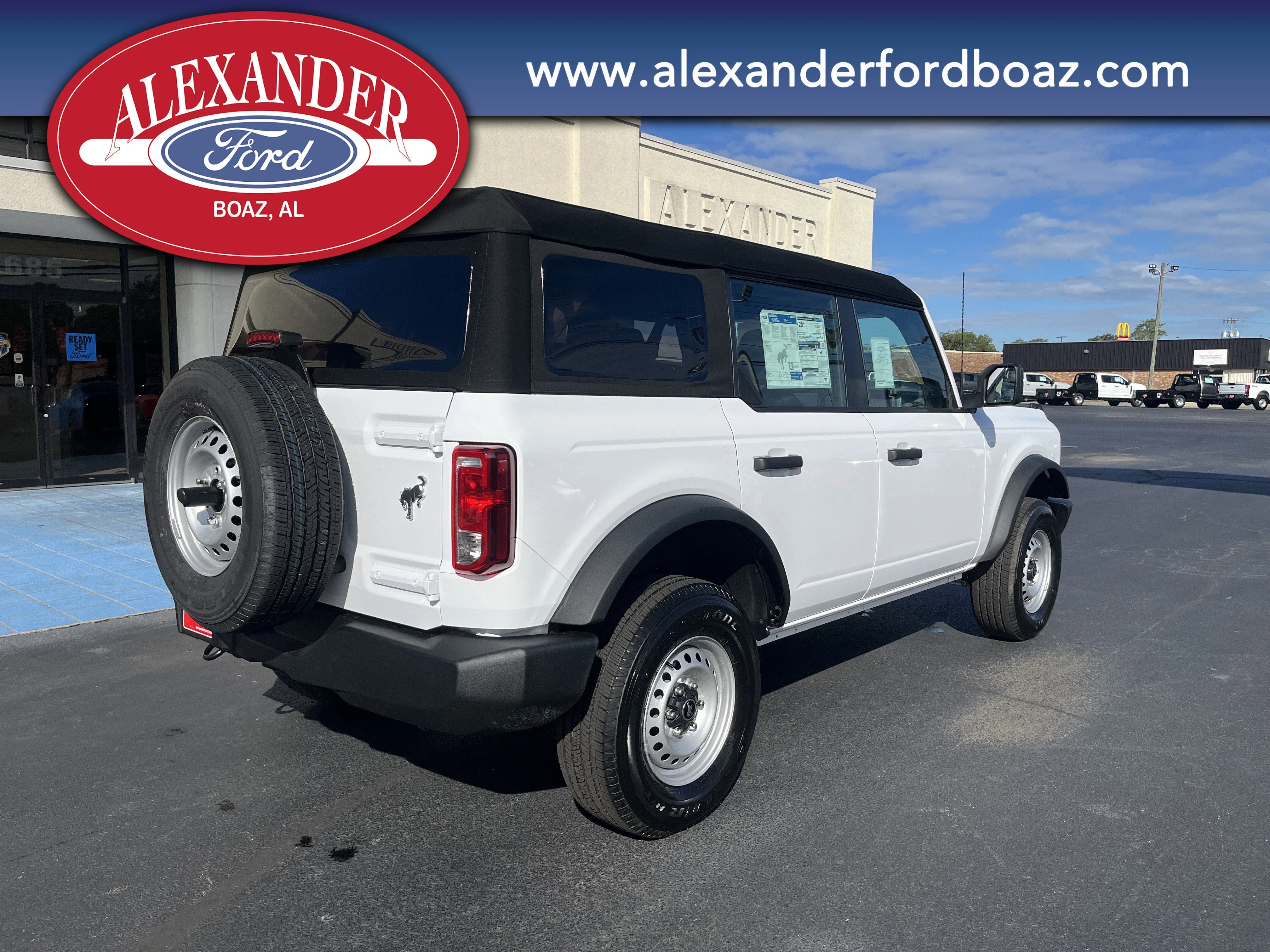 New 2025 Oxford White Ford Base image 4