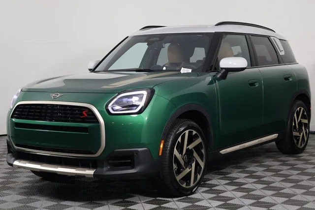 2027 MINI Countryman Signature Plus