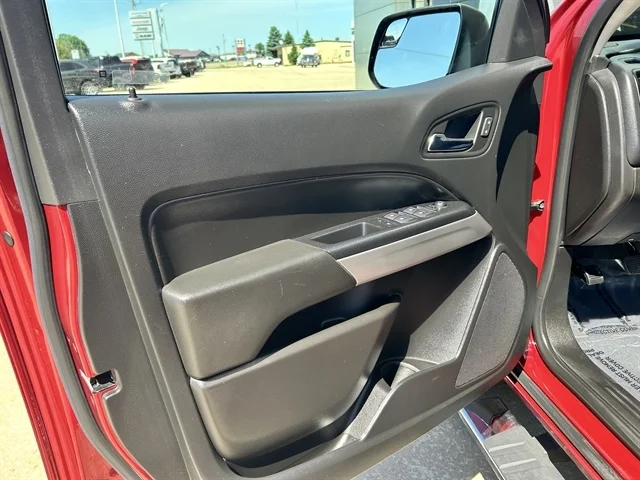 Used 2019 Red CHEVROLET 4WD LT image 19