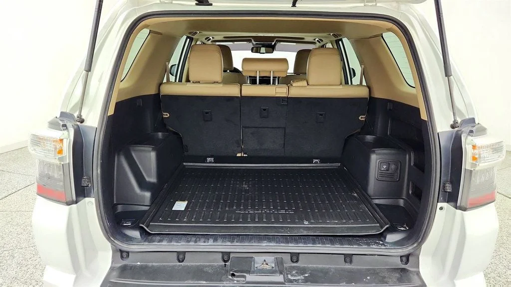 Used 2023 Ice Cap Toyota SR5 Premium 4WD w/ Power Moonroof & Trail Running Boards image 22