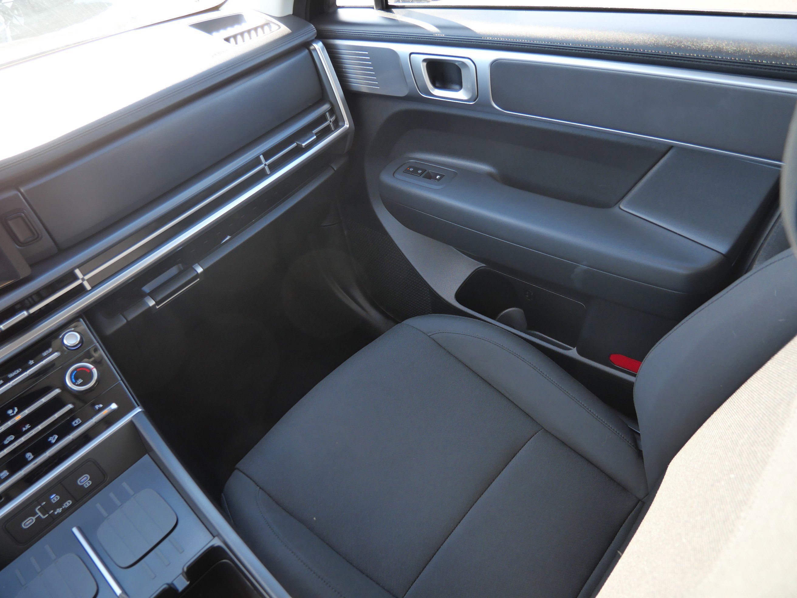 2026 Hyundai Santa Fe SE - Photo 11