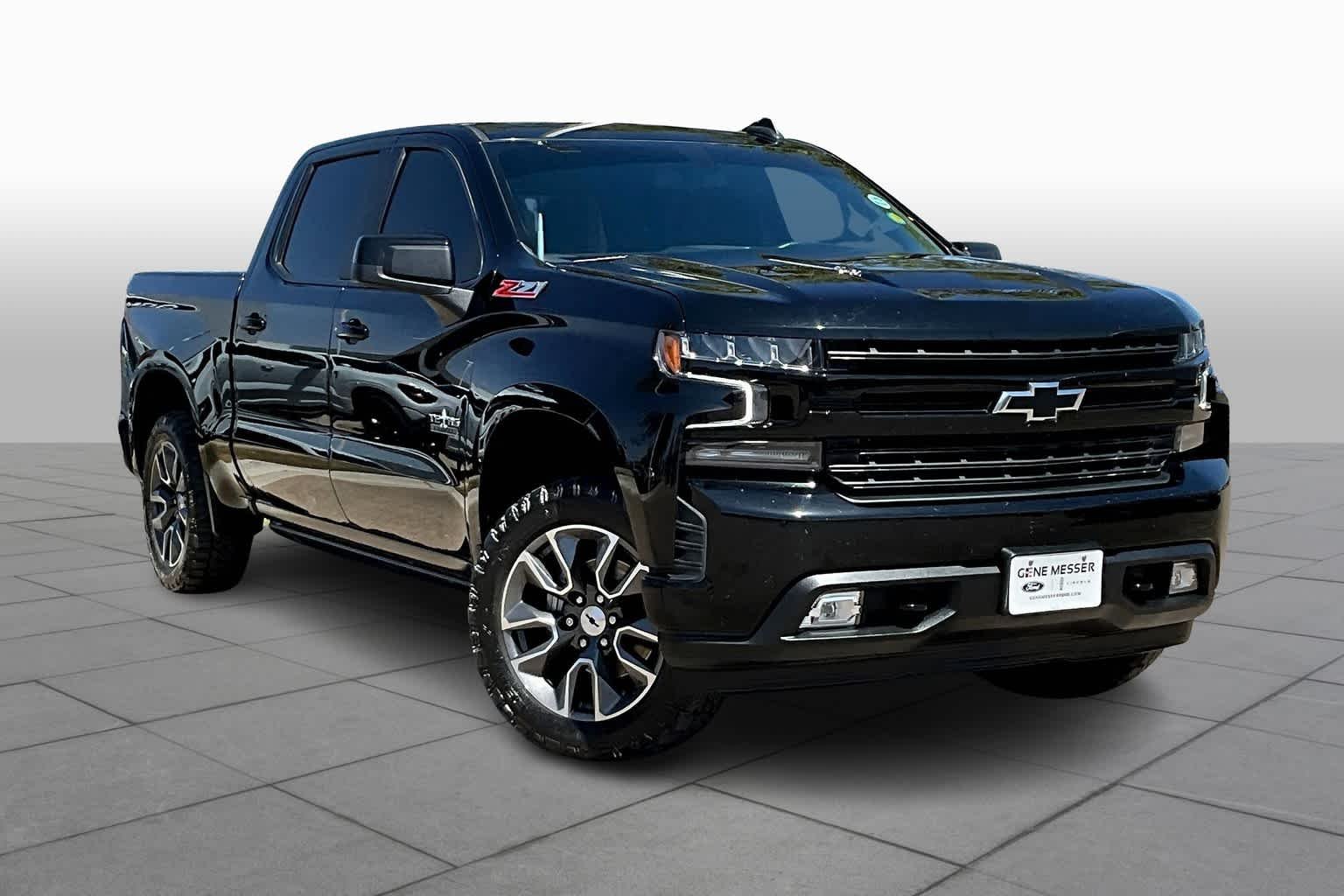 Used 2022 Black Chevrolet RST image 2