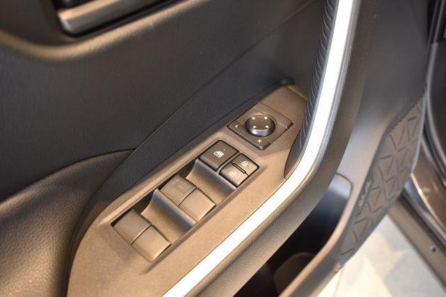 Certified Used 2025 MAGNETIC GRAY MET. Toyota  image 16