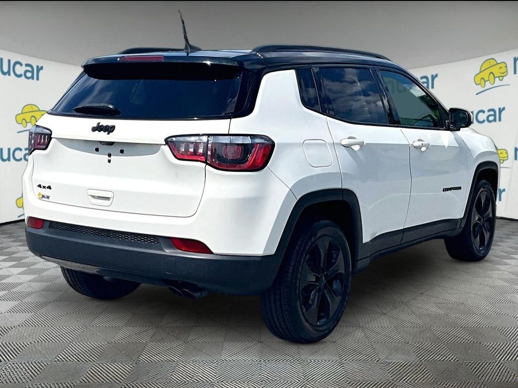 Used 2019 White Jeep Latitude image 6