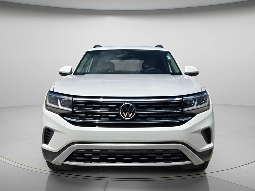 Certified Used 2023 White Volkswagen 2.0T SE w/Technology image 4