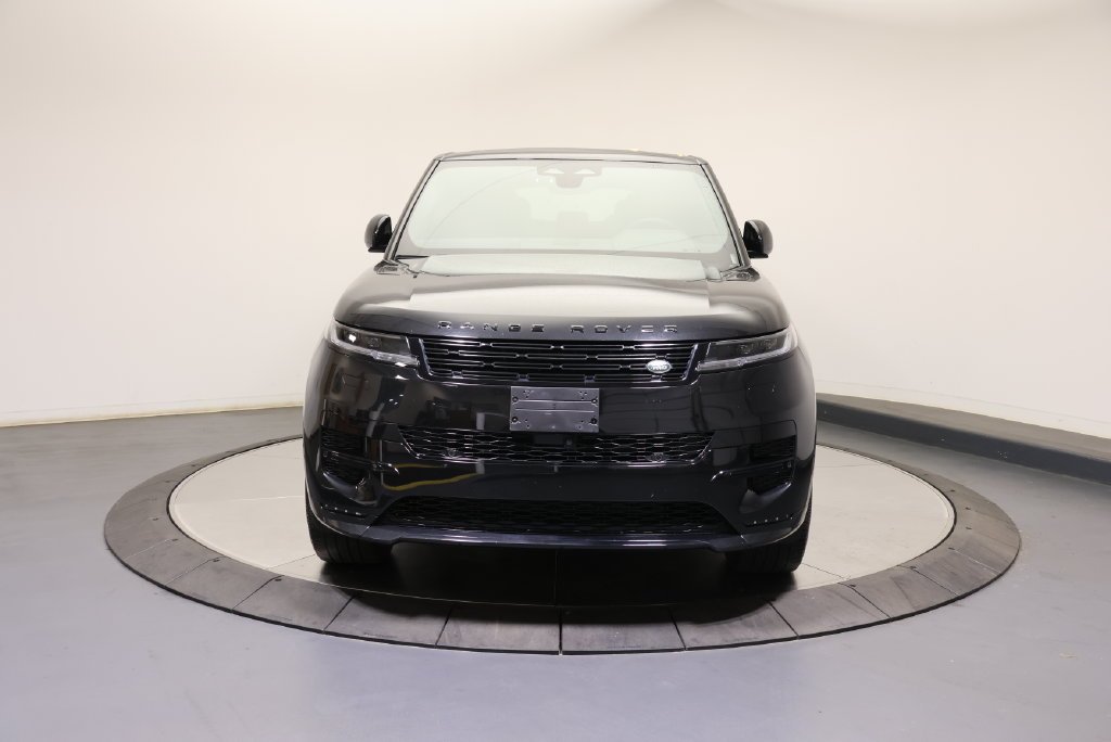 Certified Used 2026 Santorini Black Metallic Land Rover Dynamic SE image 8