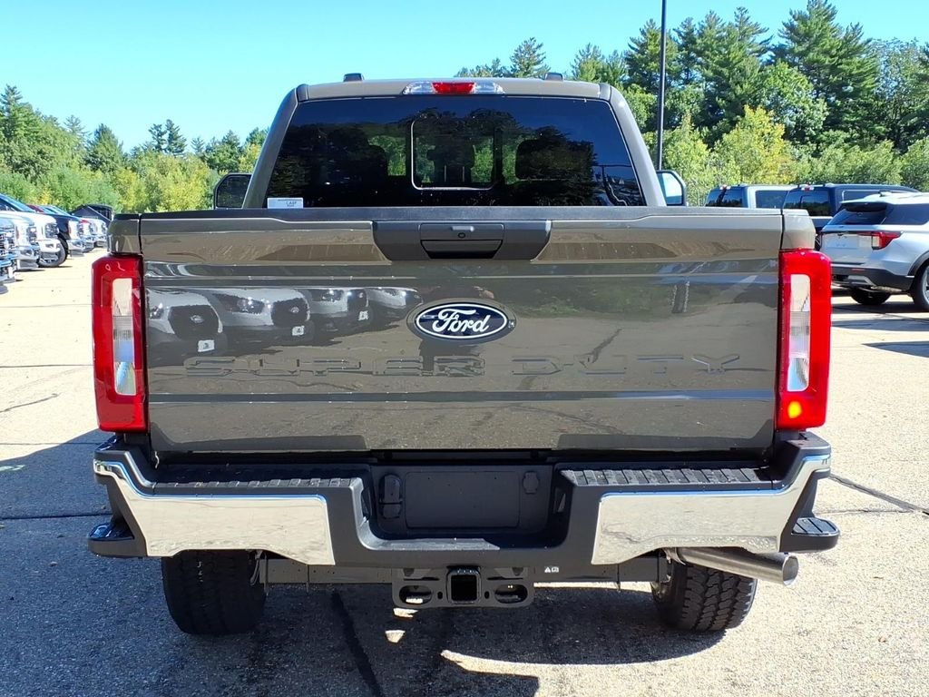 New 2027 Marsh Gray Metallic Ford F-350® XLT image 6