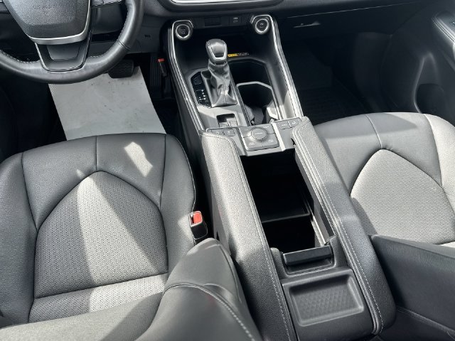 Certified Used 2024 Wind Chill Pearl Toyota XLE image 30