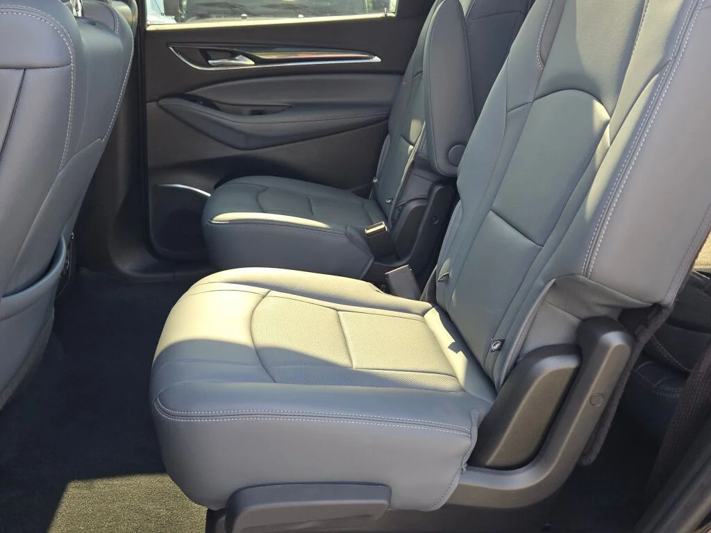 Used 2024 Black Buick Essence image 20