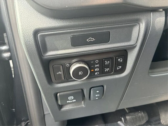 New 2026 Carbonized Gray Metallic Ford Tremor® image 39