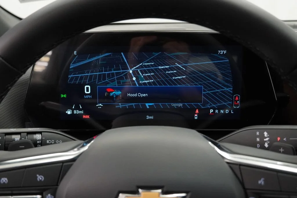 New 2027 Summit White Chevrolet LT image 14