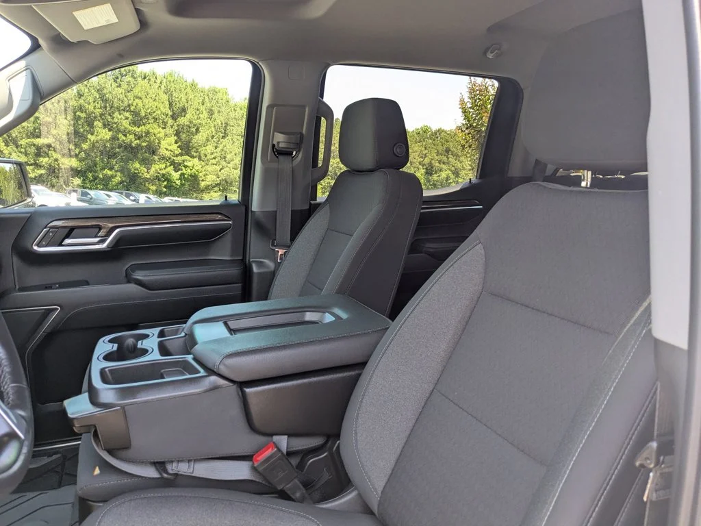 Used 2022 Summit White Chevrolet LT image 14