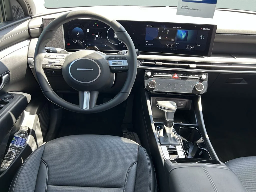 Used 2025 Gray Hyundai SEL Convenience image 19