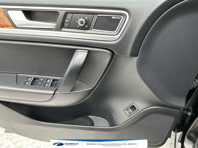 Used 2011 Black Volkswagen V6 TDI image 13