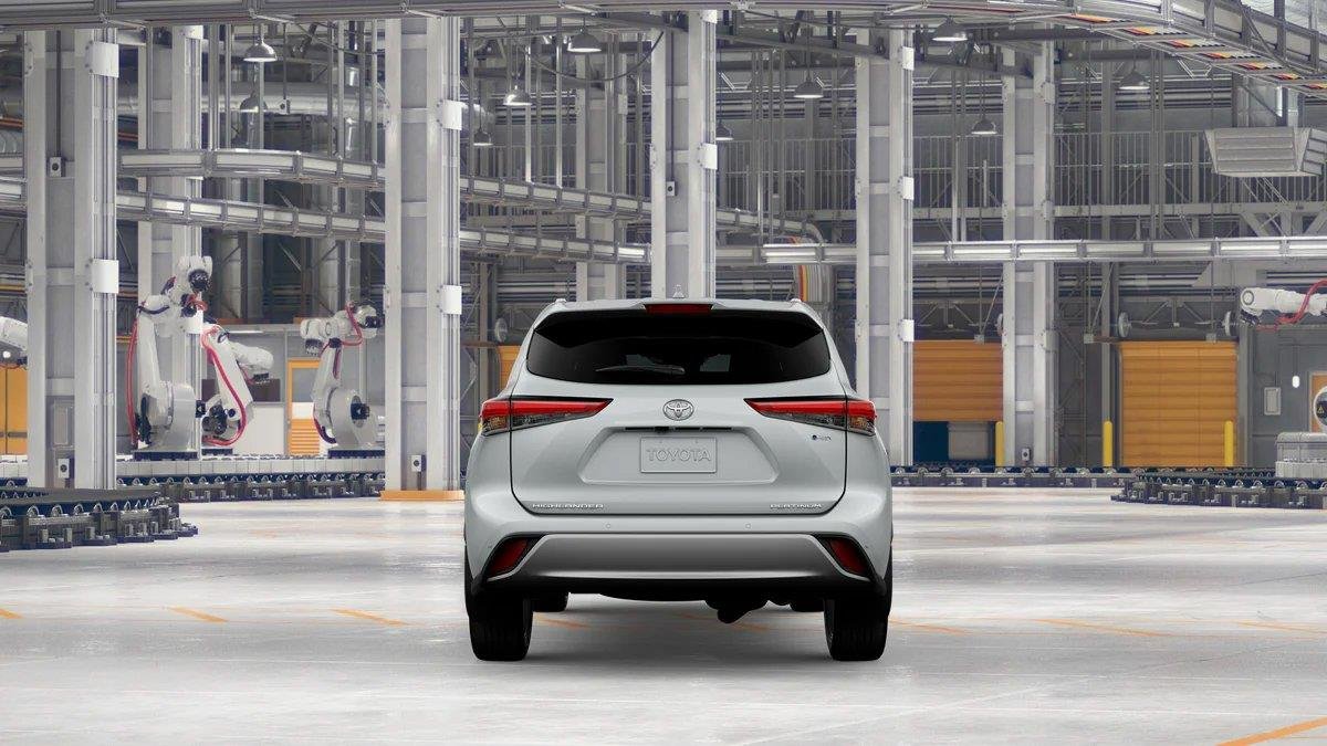 New 2026 Wind Chill Pearl <sup>1</sup> Toyota  Platinum image 10