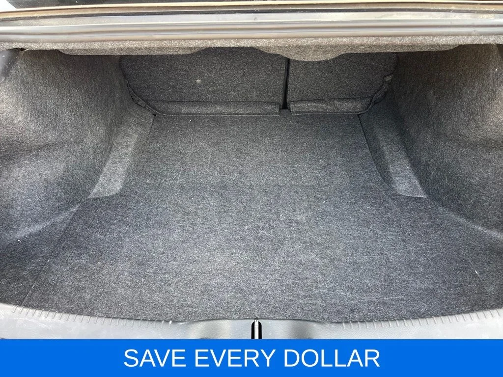 Used 2023 Black Chrysler Touring image 6