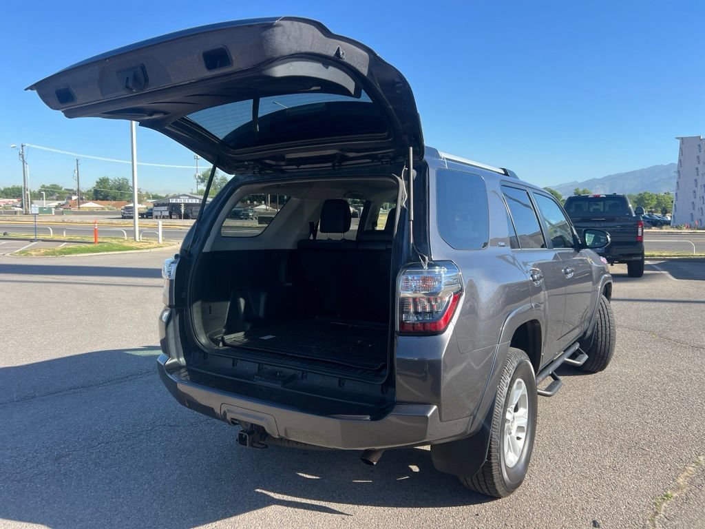 Used 2022 Magnetic Gray Metallic Toyota SR5 Premium image 6