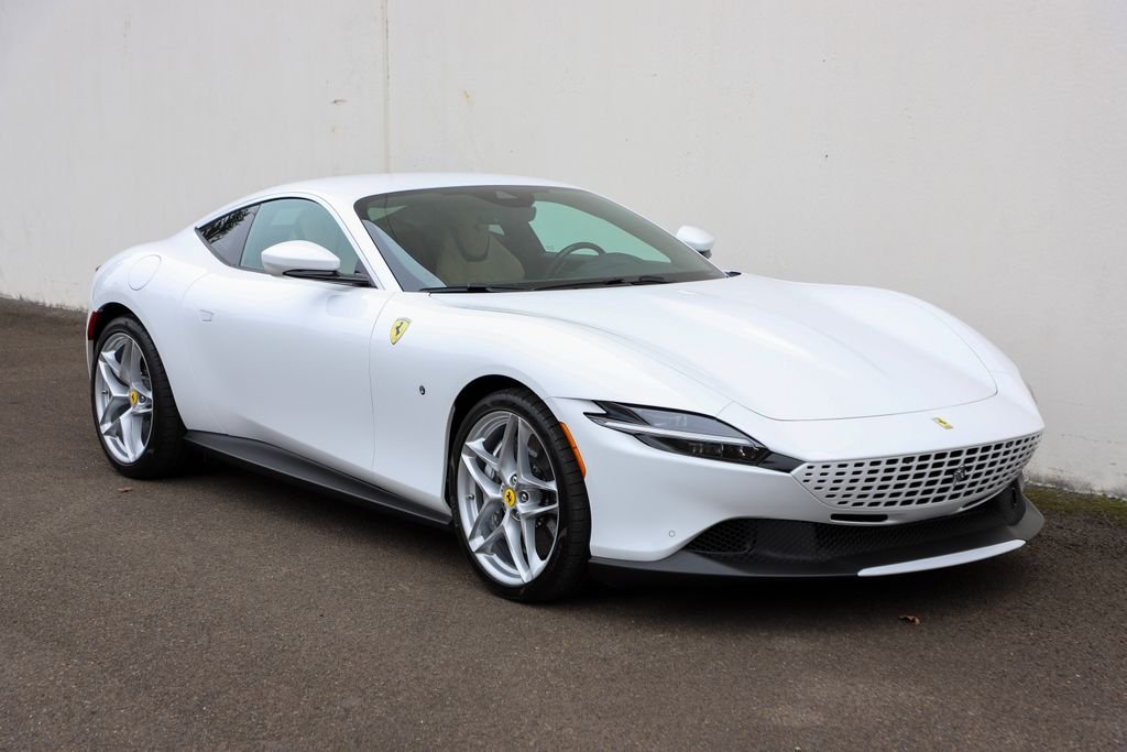 2023 Ferrari Roma Base