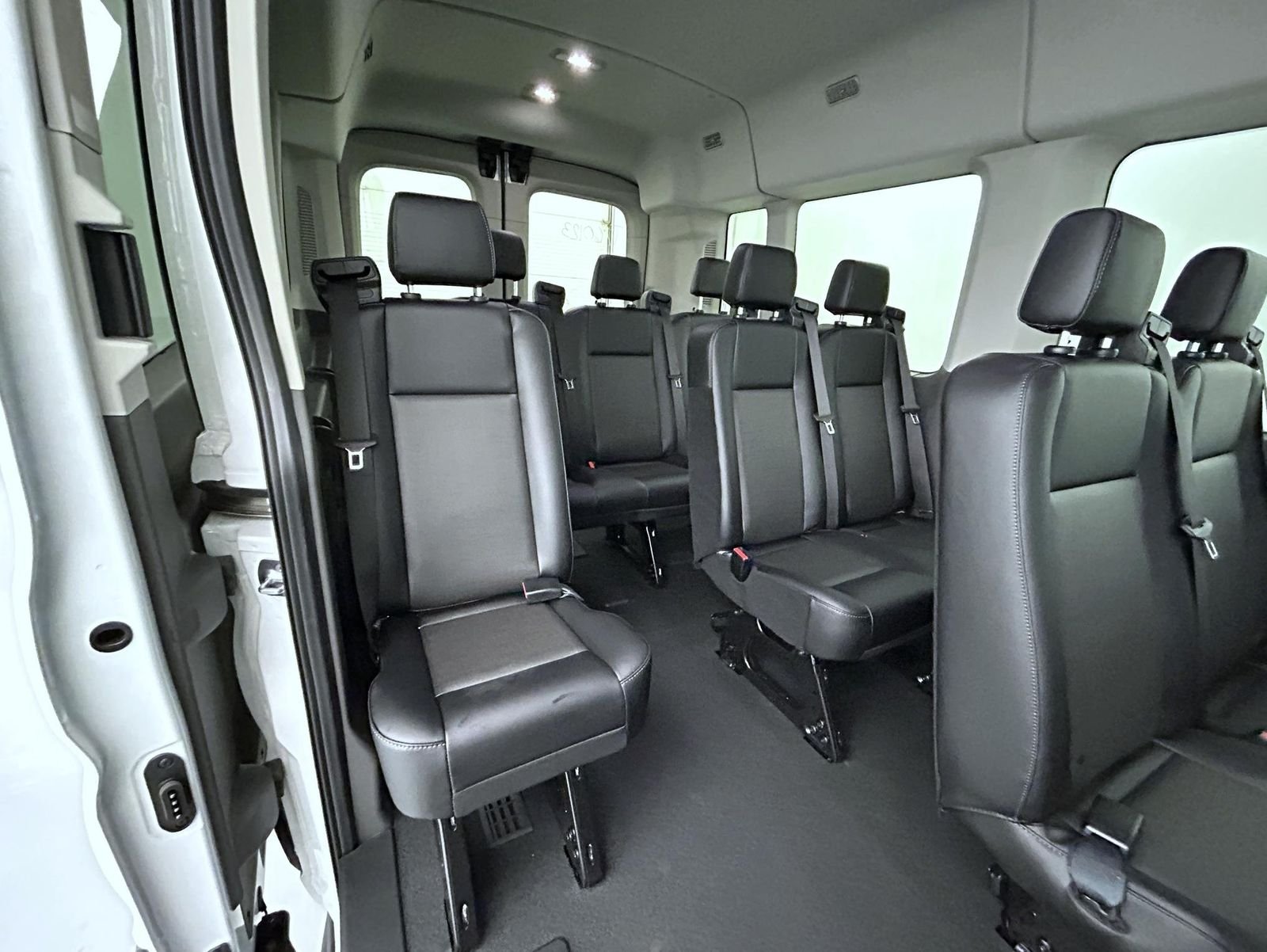 New 2026 Oxford White Ford XL image 18